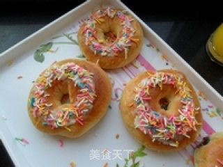 彩针豆沙甜甜圈的做法步骤：8