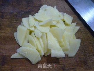 土豆炒花蛤的做法步骤：2