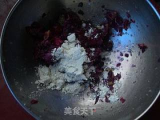 玫瑰鲜花烧饼的做法步骤：2