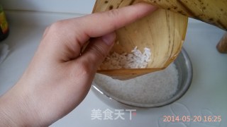 三角粽的做法步骤：4