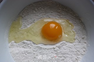 酥炸南瓜花的做法步骤：3