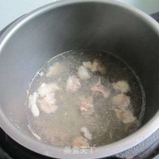 猪肉炖萝卜的做法步骤：5