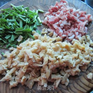 萝卜干炒肉的做法步骤：2