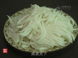 尖米丸汤：醇香鲜美的夏日主食的做法步骤：1