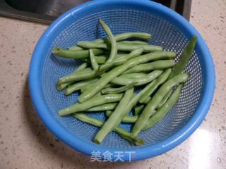 四季豆水饺的做法步骤：1
