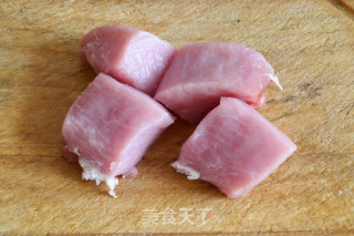 猪肉松的做法步骤：1