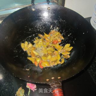 煮酸辣鱼的做法步骤：3