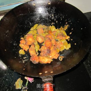 煮酸辣鱼的做法步骤：5