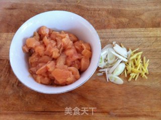 宫保鸡丁的做法步骤：2