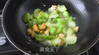 【丝瓜炒贻贝】的做法步骤：9