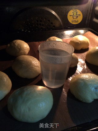 【红豆面包】面包也有红豆般的心的做法步骤：7