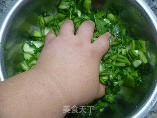 五花肉炒手捏菜的做法步骤：5