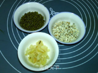 百合薏米绿豆浆的做法步骤：1