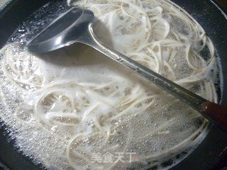 鸡蛋青菜炒面的做法步骤：6