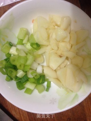 小炒杏鲍菇的做法步骤：3