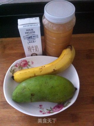 芒果香蕉奶昔的做法步骤：1