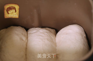亚麻籽营养吐司（面包机手工整形版）的做法步骤：12