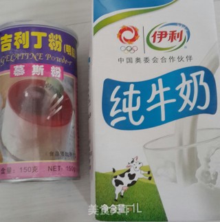足球场蛋糕的做法步骤：1