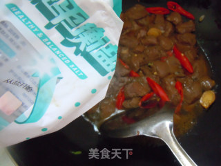夏季开胃菜--麻辣鸭血的做法步骤：8