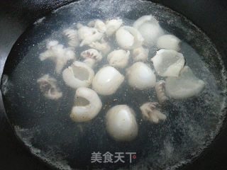 家庭制作酱烧墨鱼仔的做法步骤：5