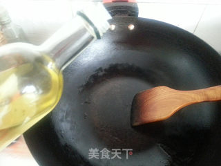 家庭制作酱烧墨鱼仔的做法步骤：9