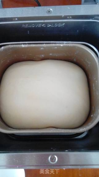 烫种蔓越莓吐司面包的做法步骤：3