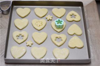 【镂空果酱小饼干】的做法步骤：7