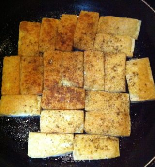 孜然豆腐的做法步骤：2