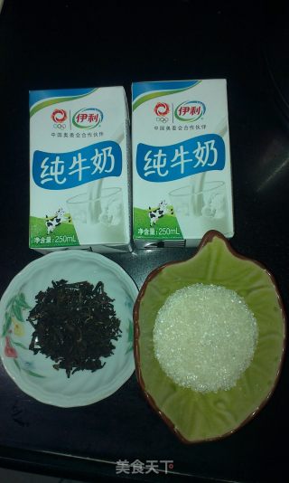 焦糖奶茶的做法步骤：1