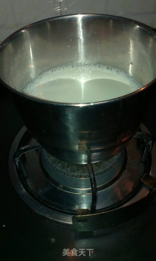 焦糖奶茶的做法步骤：2