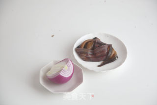 洋葱炒鳝丝的做法步骤：1