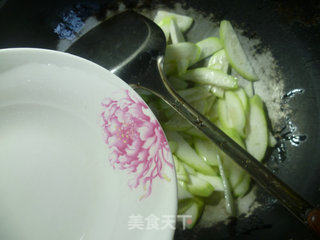 鱿鱼炒夜开花的做法步骤：8