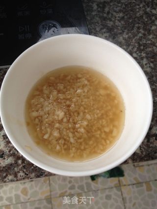蒜蓉粉丝烤扇贝的做法步骤：6