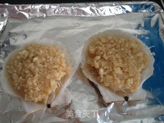 蒜蓉粉丝烤扇贝的做法步骤：9