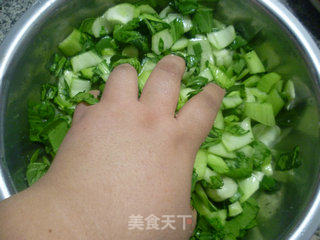 手捏菜炒黑木耳的做法步骤：4