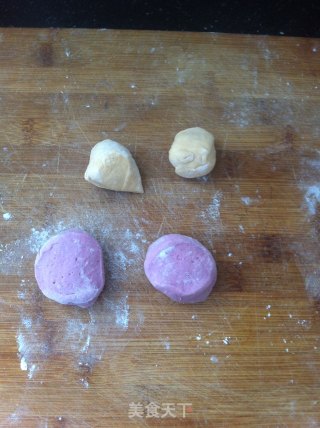 彩色花朵馒头的做法步骤：3