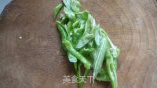 洋葱爆炒牛肉的做法步骤：3
