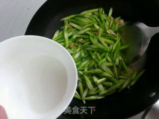 虾仁芦笋的做法步骤：6