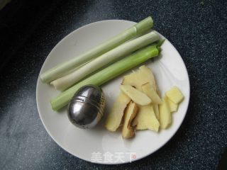 红卤凤爪的做法步骤：3