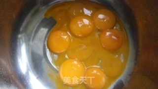 海绵蛋糕的做法步骤：2