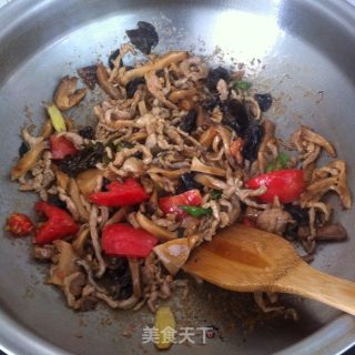鱼香肉丝的做法步骤：8