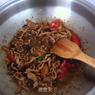 鱼香肉丝的做法步骤：9