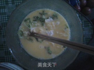 煎馒头片的做法步骤：2