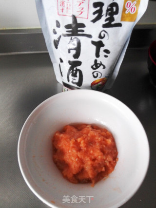 《油条新吃法》油条酿三文鱼的做法步骤：2