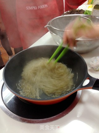 韩国杂菜炒粉丝的做法步骤：6