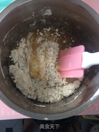 五仁月饼的做法步骤：1