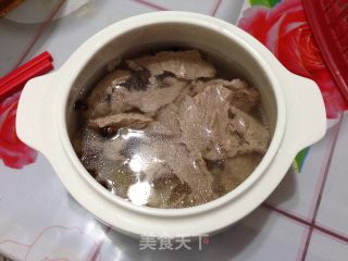 养颜补血----石斛芡实炖鱼胶的做法步骤：5