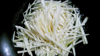 茭白牛肉丝的做法步骤：4