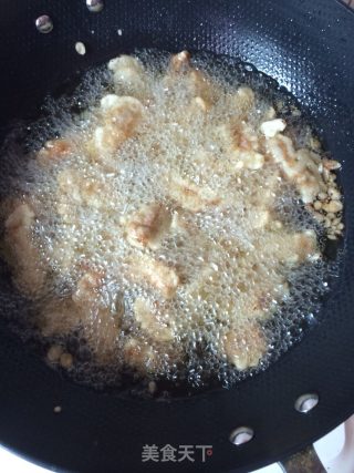 蒜香糖醋里脊的做法步骤：4