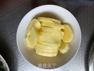 香煎土豆片的做法步骤：1
